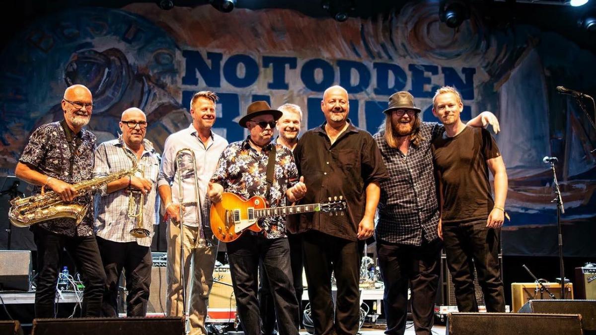 J.T. Lauritsen & The Buckshot Hunters