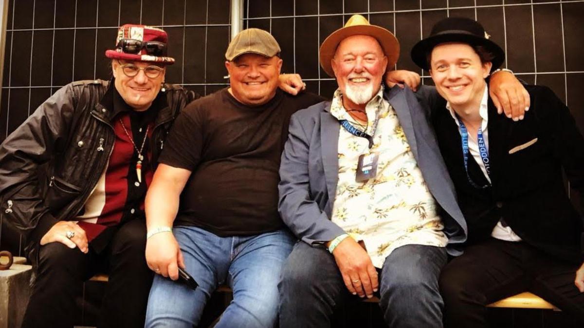 Jolly Jumper & Big Moe Jimbo Jambo Band
